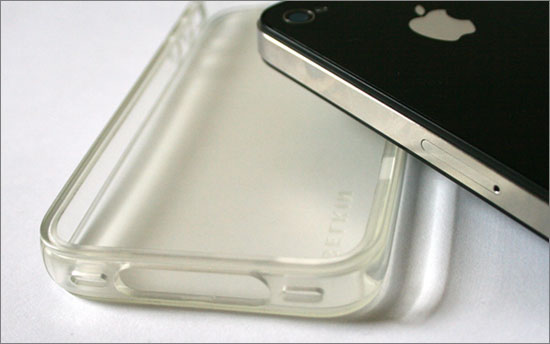 Belkin Grip Vue iPhone 4 case yellowing picture
