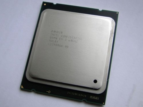 Intel Core i7-3820 CPU Sandy Bridge-E processor image
